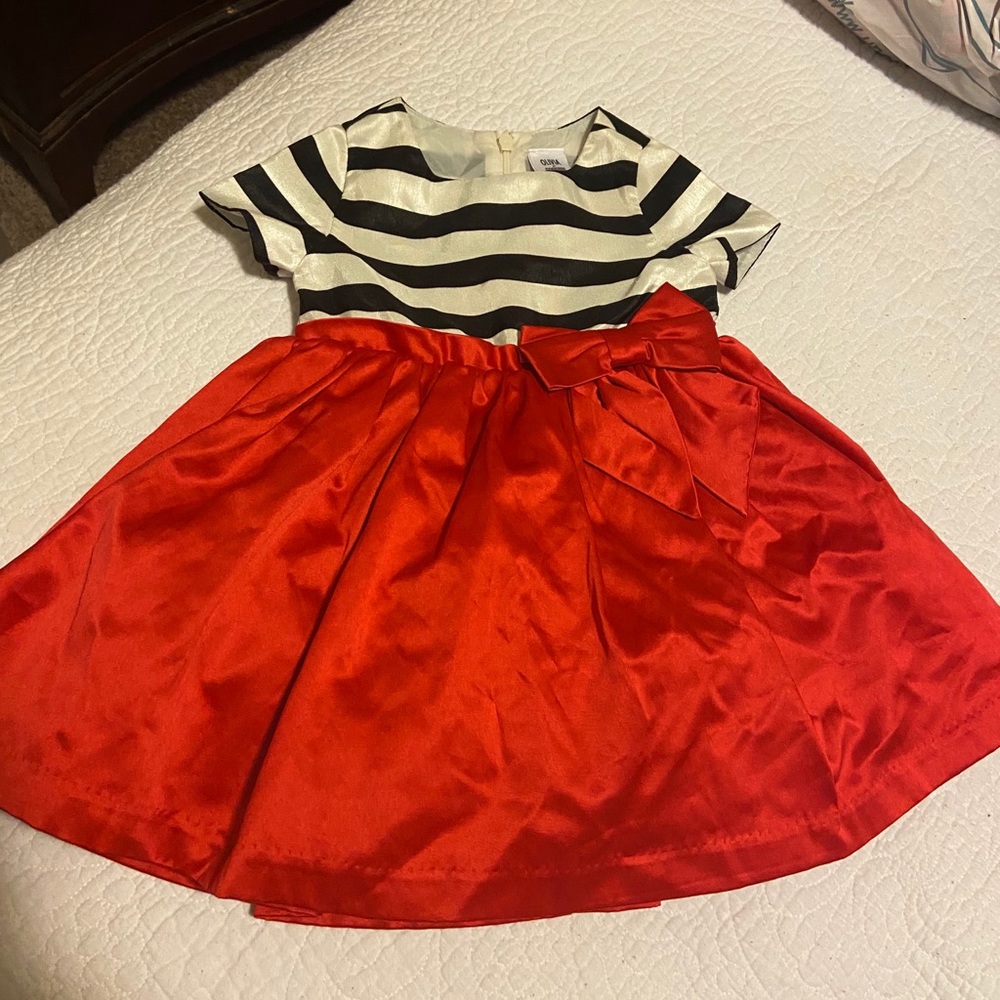 Infant girl dress NWT
